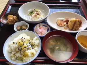 2015年4月30日のお昼ご飯写真