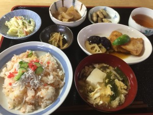 2016年10月10日のお昼ご飯写真