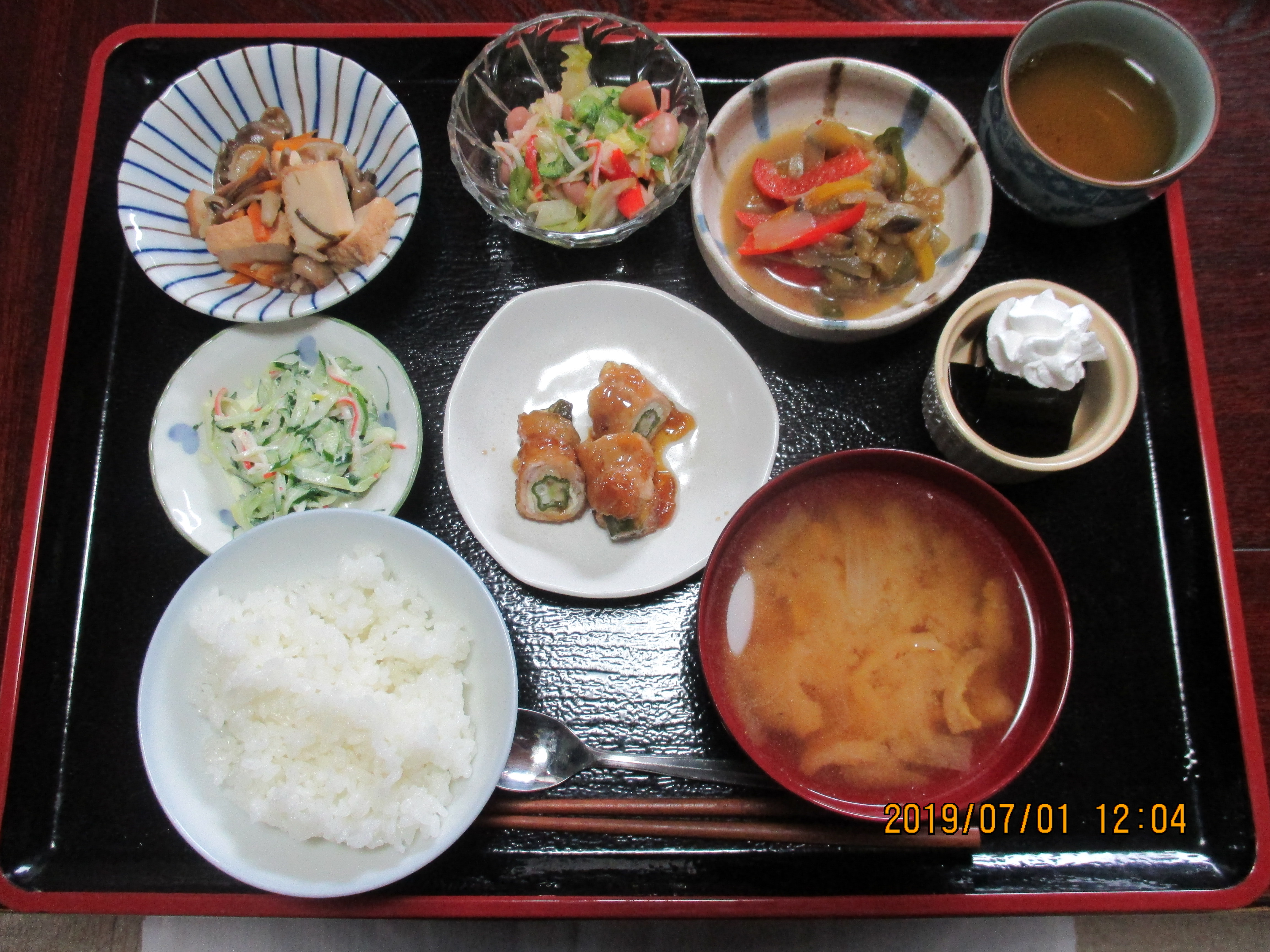 オクラの肉巻きのお昼ご飯 生活ホーム和気あいあい