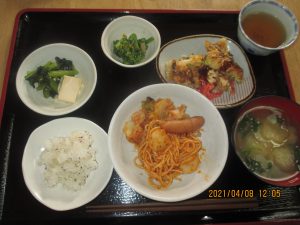 2021年4月8日のお昼ご飯写真